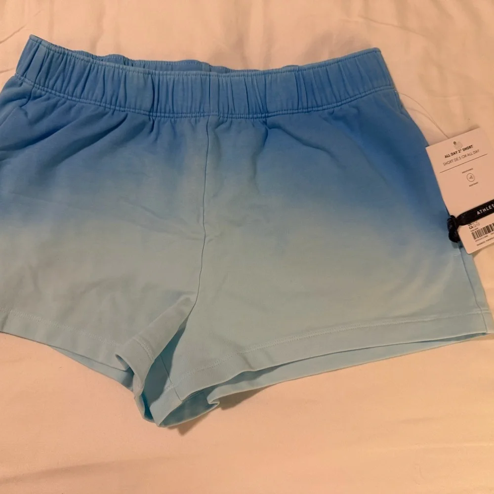 Athleta Girl All Day 2” Ombre Light Blue Shorts